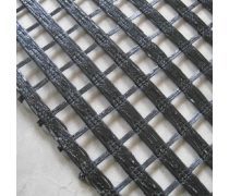 玻纖格柵與鋼塑土工格柵 性能對比與應(yīng)用解析